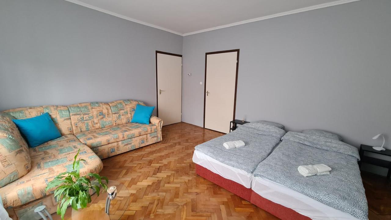 Vitorlas Apartman Sárvár Eksteriør bilde